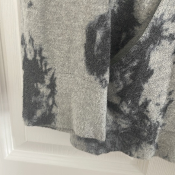 Nati Kangaroo Pocket Sweater tunic - Picture 4 of 10